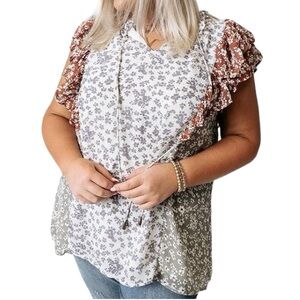 Entro Wildflowers Ruffle Sleeve Shift Blouse